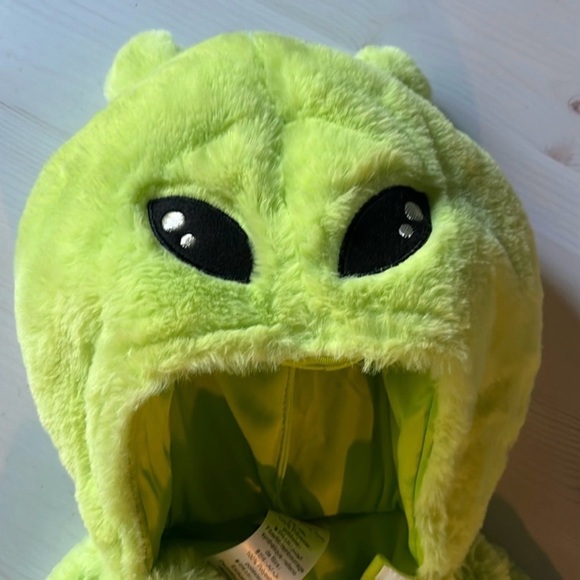 Pottery Barn kids Green Alien Baby Costume - Picture 5 of 12
